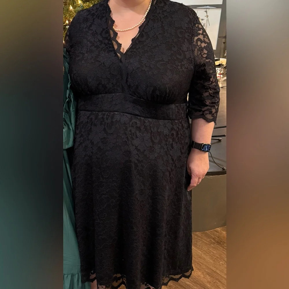 Kiyonna Mademoiselle Black Lace Dress - Picture 4 of 5